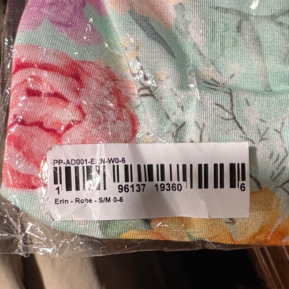 Posh Peanut Pastel Floral Kimono - Picture 3 of 3